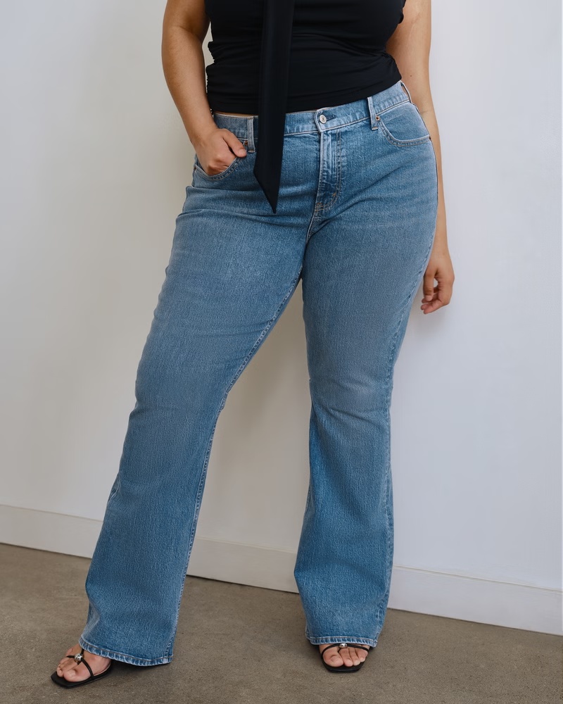 Curve Love Mid Rise Bootcut Jean 79 Curve Love Mid Rise Bootcut Jean