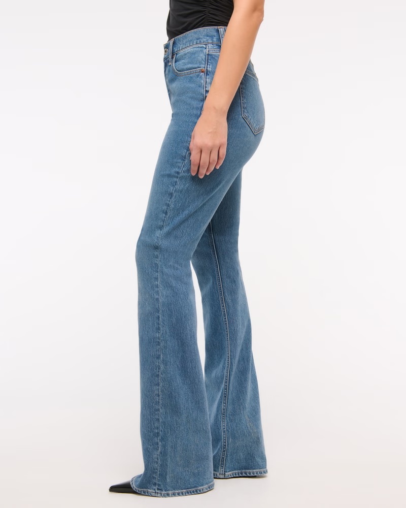 Curve Love Mid Rise Bootcut Jean 83 Curve Love Mid Rise Bootcut Jean