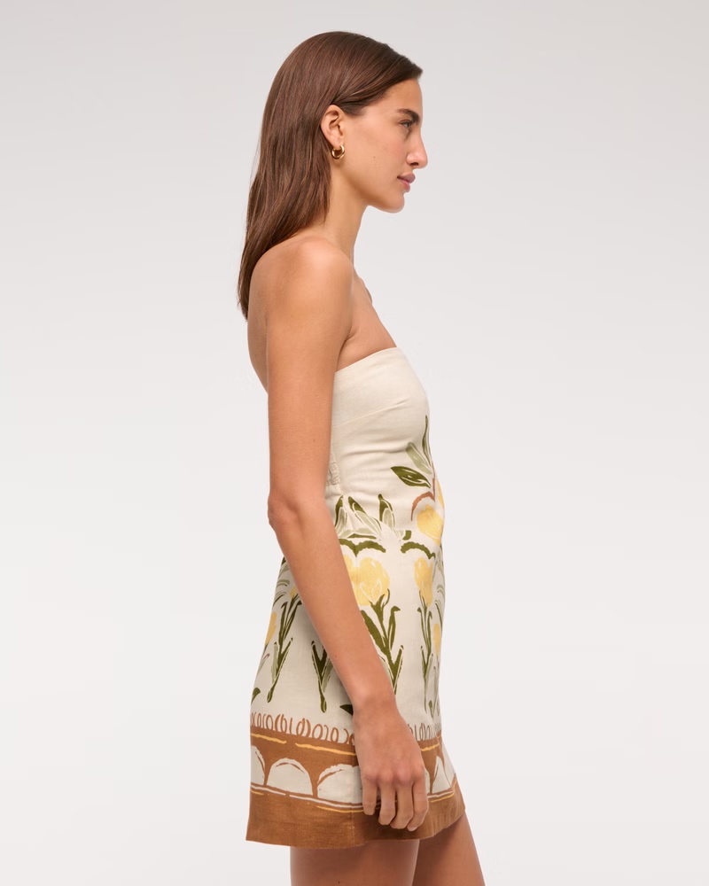 The A&F Scarlett Strapless Linen-Blend Skort 56 The A&F Scarlett Strapless Linen-Blend Skort