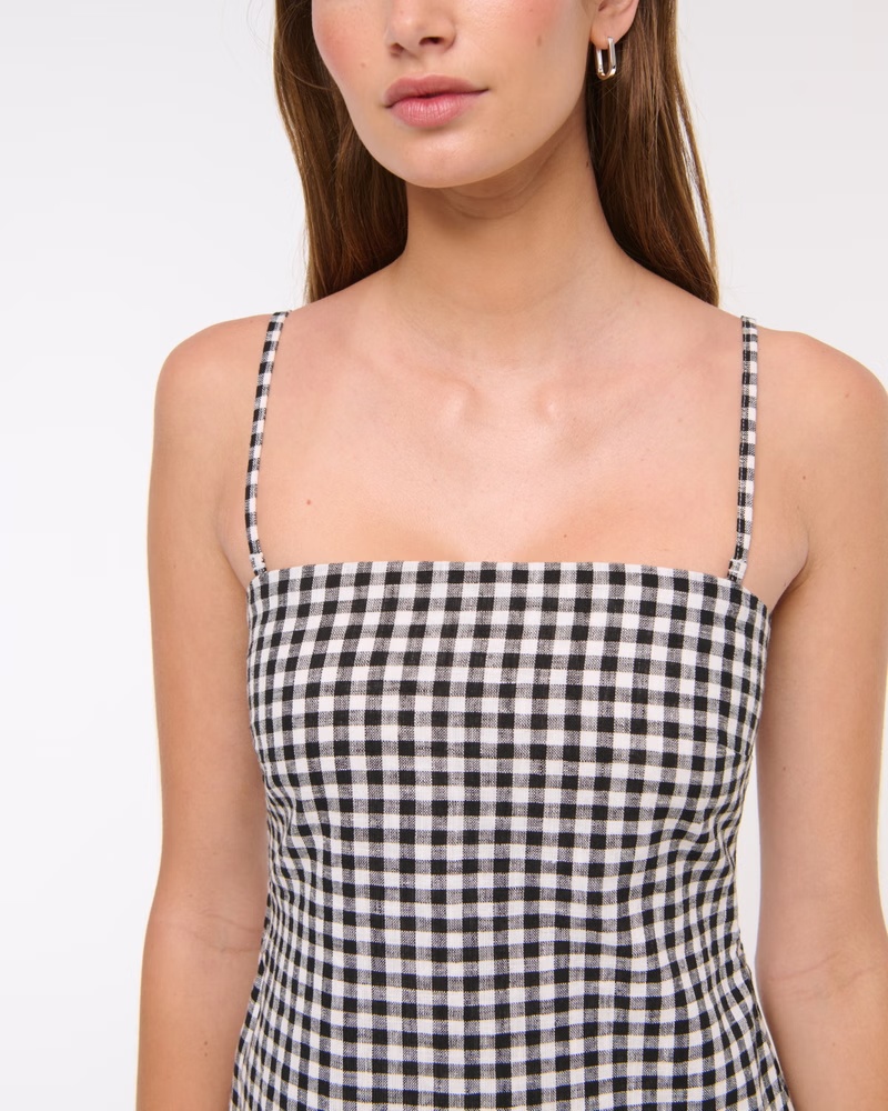 The A&F Scarlett Strapless Linen-Blend Skort 47 The A&F Scarlett Strapless Linen-Blend Skort